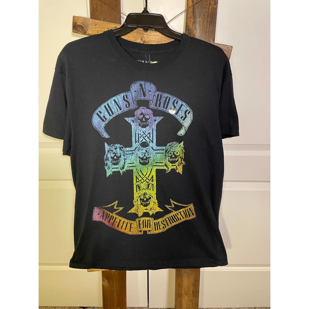 NWT Guns and Roses Band Tee Size Medium